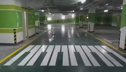 和政仓库划线